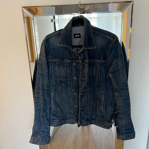 OVERSIZED DENIM JACKET